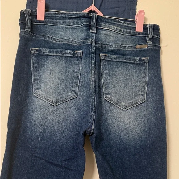 Trendy Distressed Skinny Jeans in Blue - Picture 2 of 3